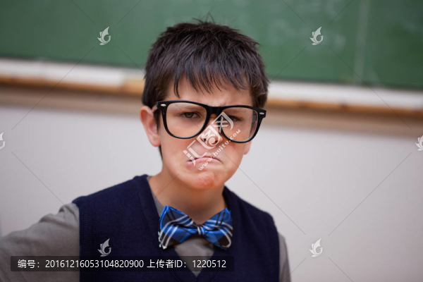 脾氣暴躁的男生冒充
