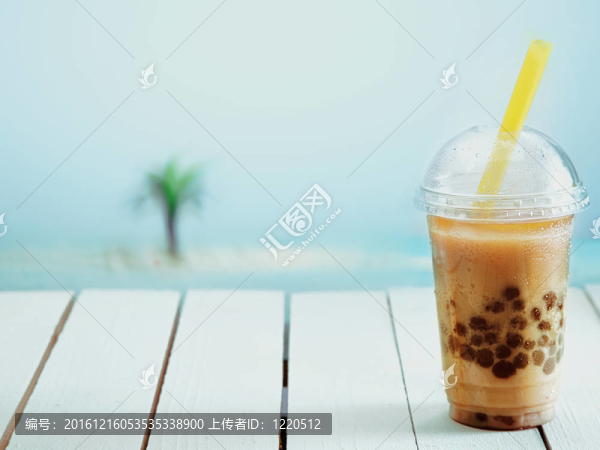 有蓋杯冰飲