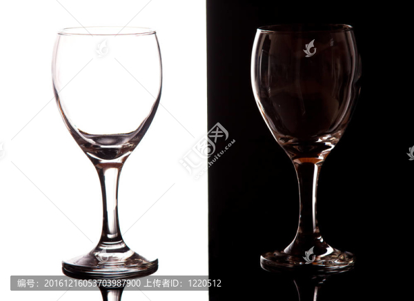黑白對(duì)比酒杯
