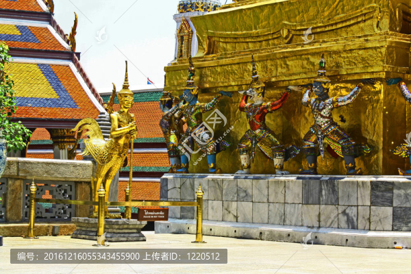 在Wat,Phra,Kaew的巨頭；曼谷。
