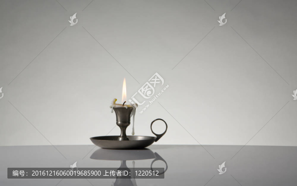 燃燒的蠟燭