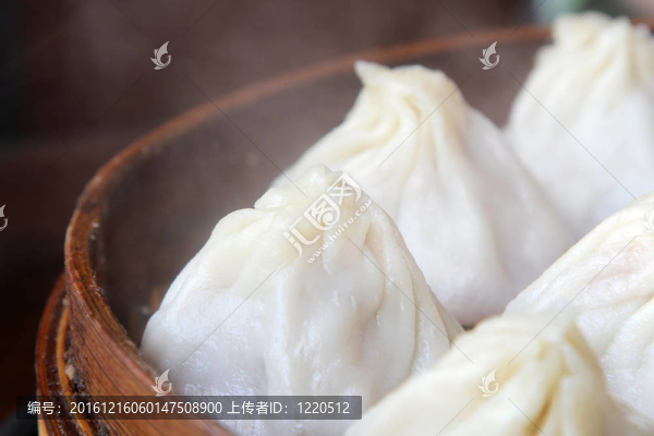 熱騰騰的餃子