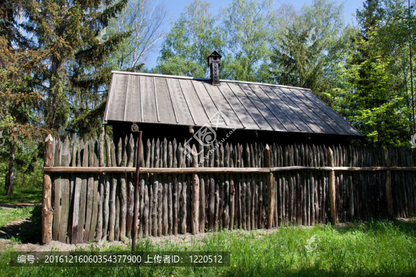 小屋和柵欄