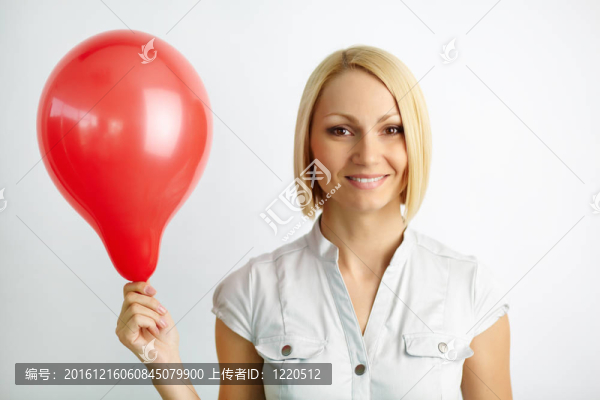 女人與氣球