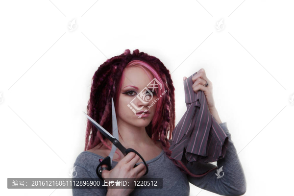 用長發(fā)綹頭發(fā)的女人肖像