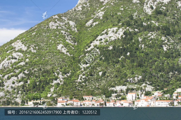 科托爾的春天景色的海灣