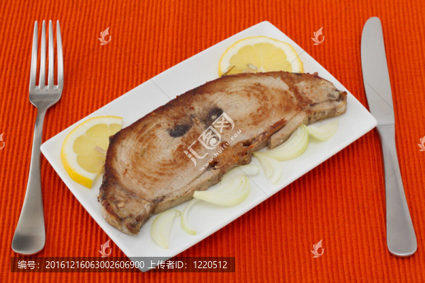 檸檬洋蔥炒金槍魚