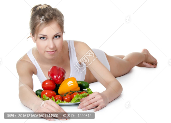 美麗的女孩與水果和蔬菜