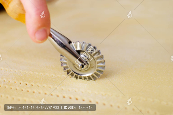 制作烤寬面條