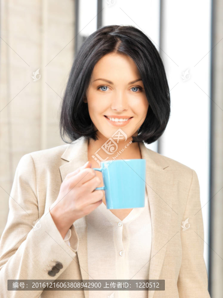 可愛的女商人與杯
