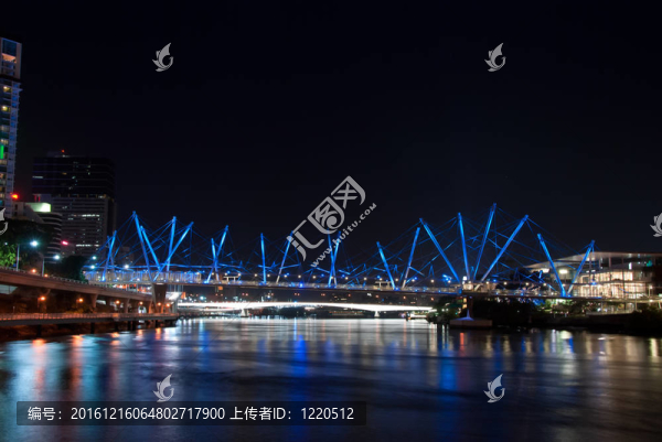 布里斯班市-晚上昆士蘭-澳大利亞Kurilpa橋