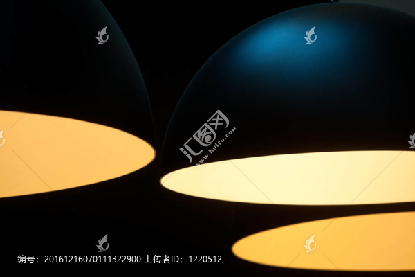 大黑天花板裝置