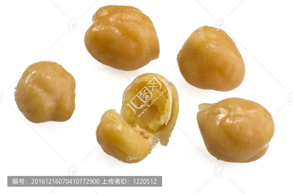 鷹嘴豆特寫在白色背景