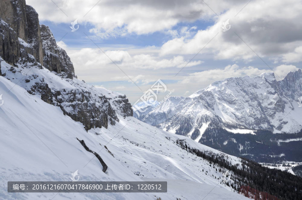 Carezza滑雪區(qū)；白云巖