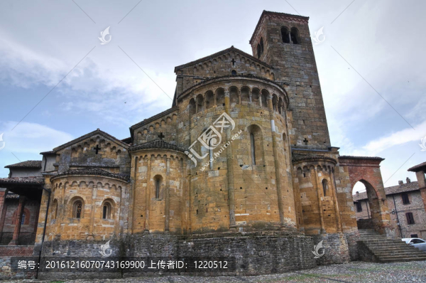 科勒加達教堂。公司arquato。Emilia,Romagna。意大利.