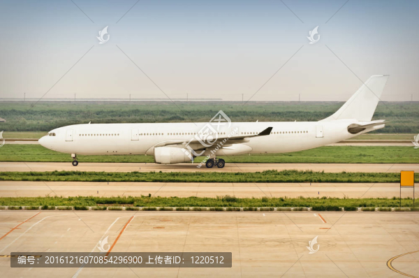飛機(jī)滑行