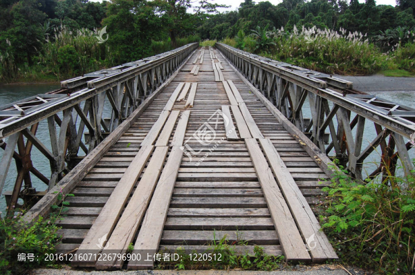 木橋