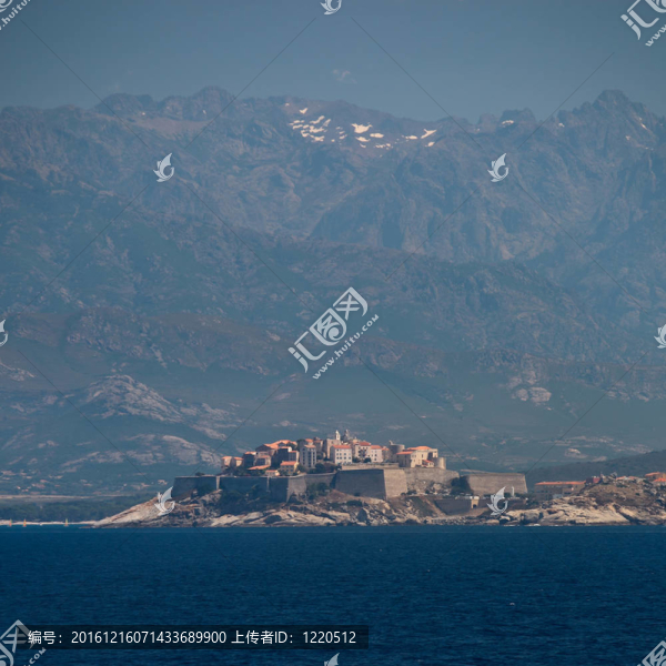 卡爾維；科西嘉；法國(guó)。