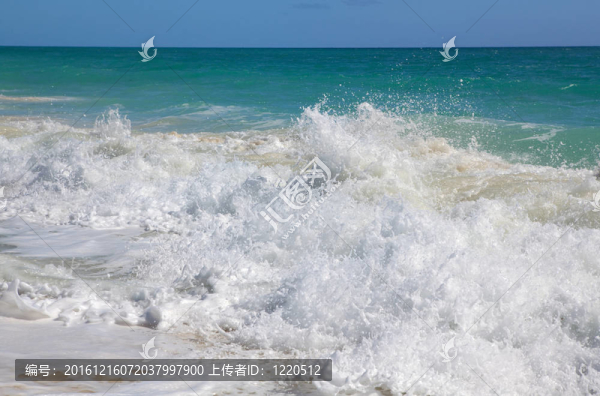 繁忙的加勒比海。Playa,Los,Cocos。古巴長島。古巴.