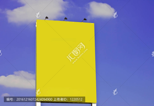空白廣告牌的空間，你的廣告對藍天
