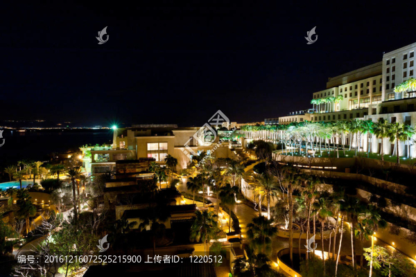 夜間死海