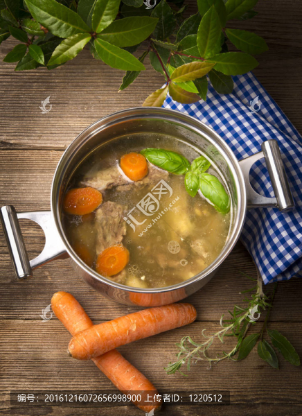 煲肉湯