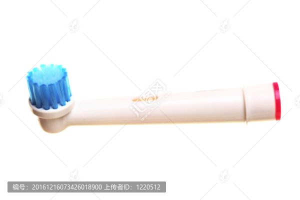 白色牙刷