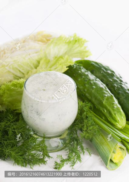 清新；健康蔬菜汁雞尾酒