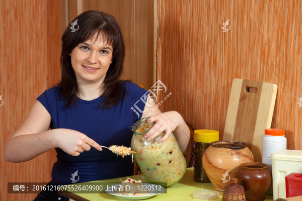 酸菜女人