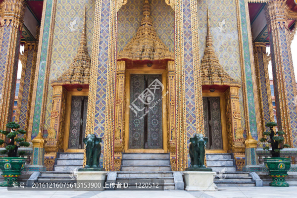 泰國式寺廟門