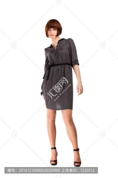 一個(gè)自信的年輕女性的完整肖像