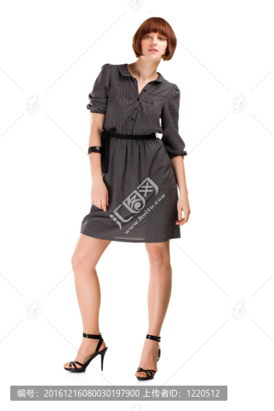 一個(gè)自信的年輕女性的完整肖像