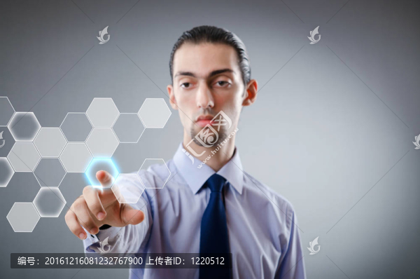 商家按下虛擬按鈕