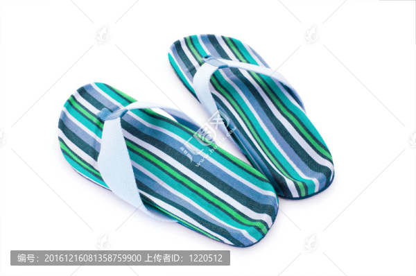 白色夏日鞋