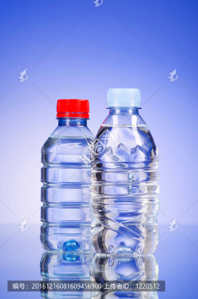 水瓶作為健康飲品的概念