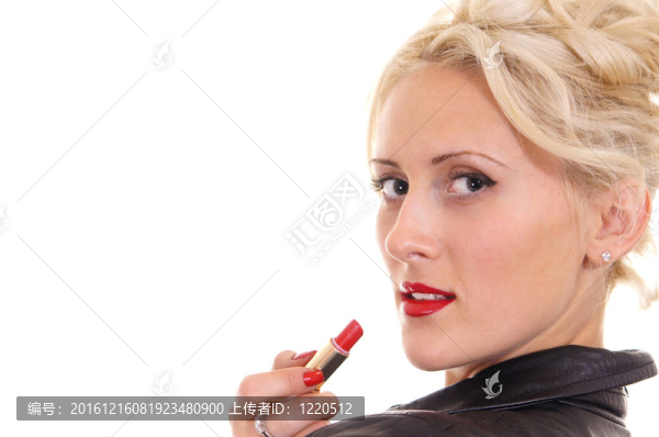 紅色口紅的女孩