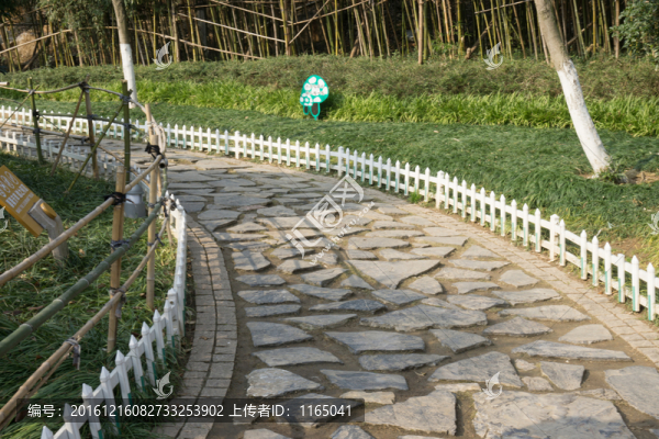 石板路