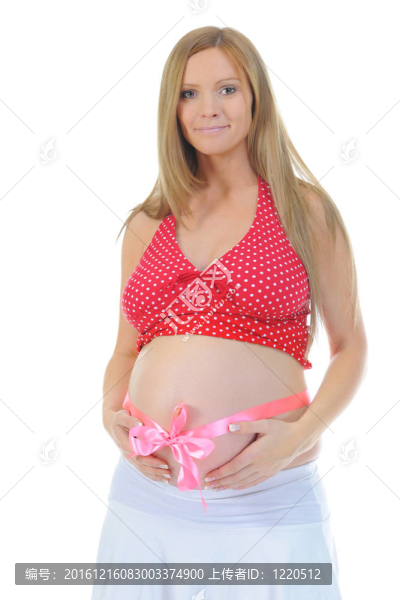 美麗的年輕孕婦