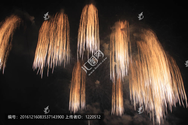 夜空中的煙花