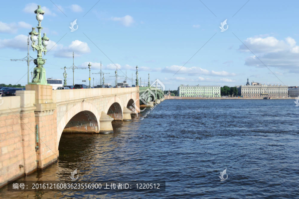 圣彼得堡三一橋
