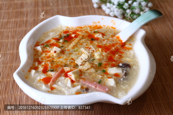 酸辣豆腐湯