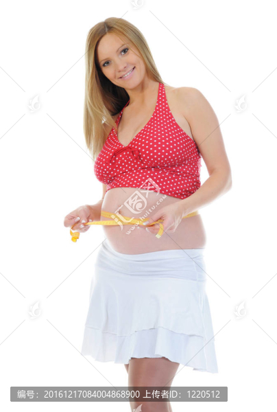 美麗的年輕孕婦