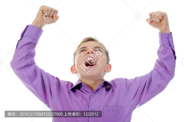 憤怒的小男孩