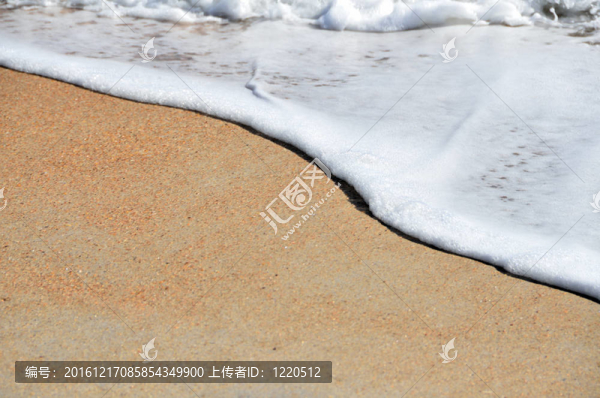 海浪來(lái)襲海浪