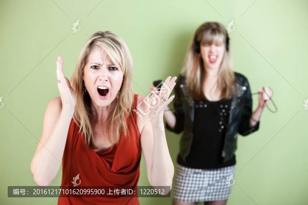 討厭的Young,Woman