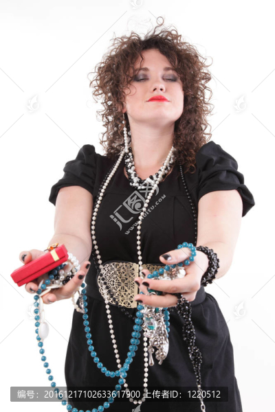 可愛的女人與購物盒