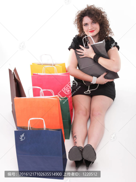 可愛的女人與購(gòu)物袋