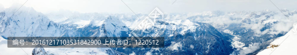 冬山全景