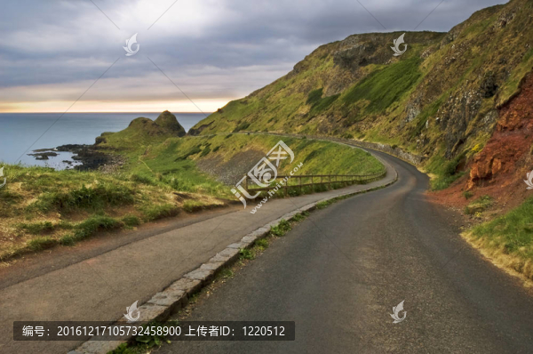 路上的風(fēng)景