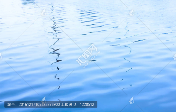 抽象藍色背景。